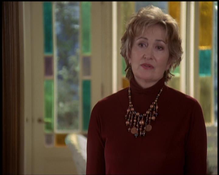 Charmed-Online-dot-net_5x21NecromancingTheStone1345.jpg Charmed-Online-dot-net_5x21NecromancingTheStone1345.jpg