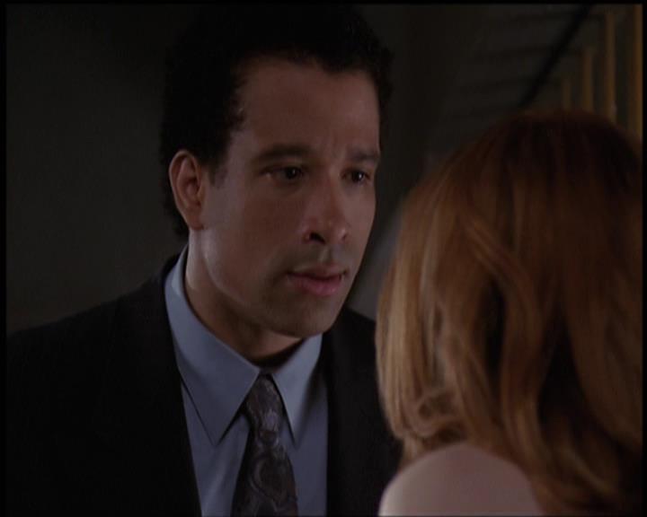 Charmed-Online-dot-net_5x21NecromancingTheStone1458.jpg Charmed-Online-dot-net_5x21NecromancingTheStone1458.jpg