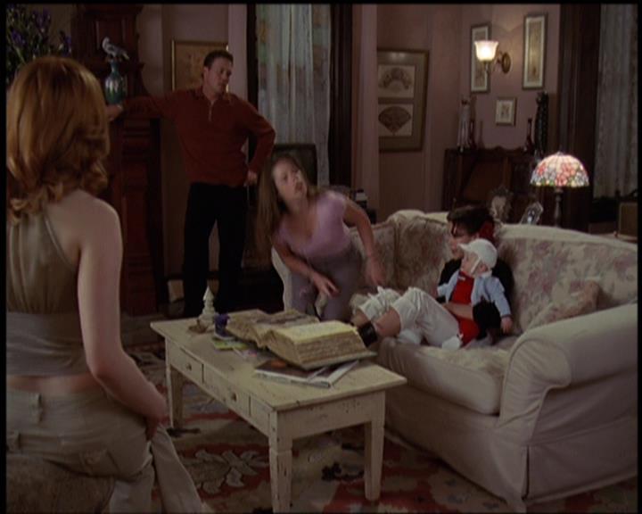 Charmed-Online-dot-net_5x21NecromancingTheStone1592.jpg Charmed-Online-dot-net_5x21NecromancingTheStone1592.jpg