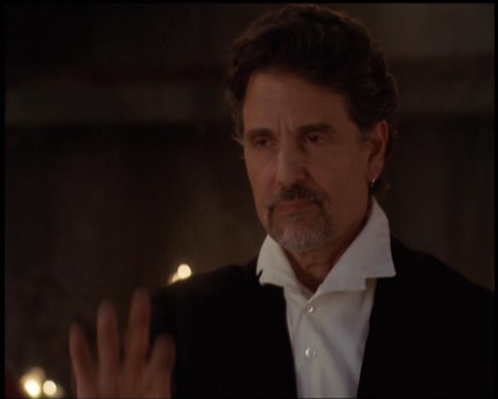 Charmed-Online-dot-net_5x21NecromancingTheStone1777.jpg