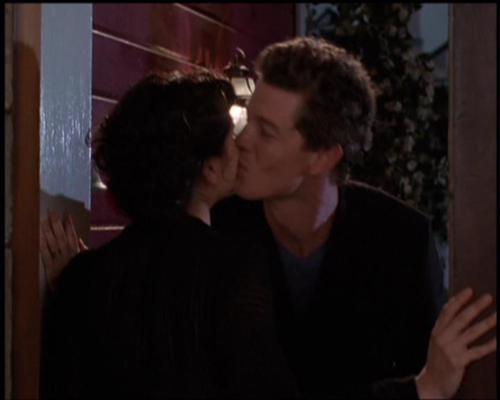 Charmed-Online-dot-net_5x21NecromancingTheStone1929.jpg