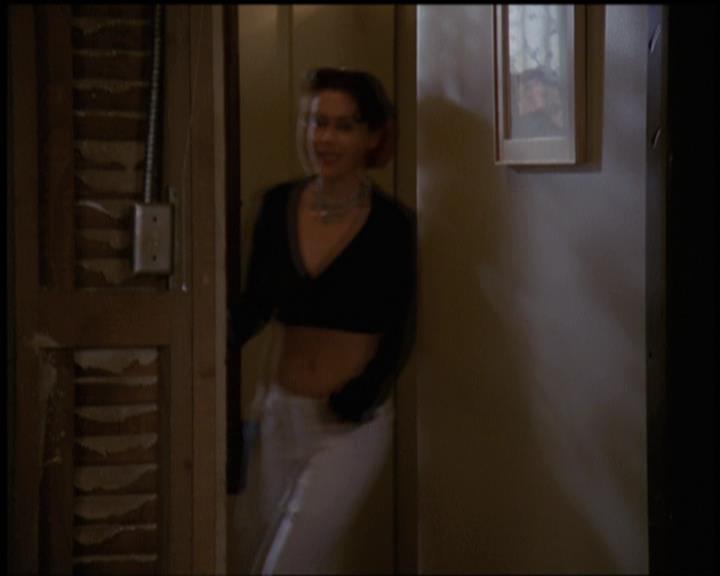 Charmed-Online-dot-net_5x21NecromancingTheStone1943.jpg
