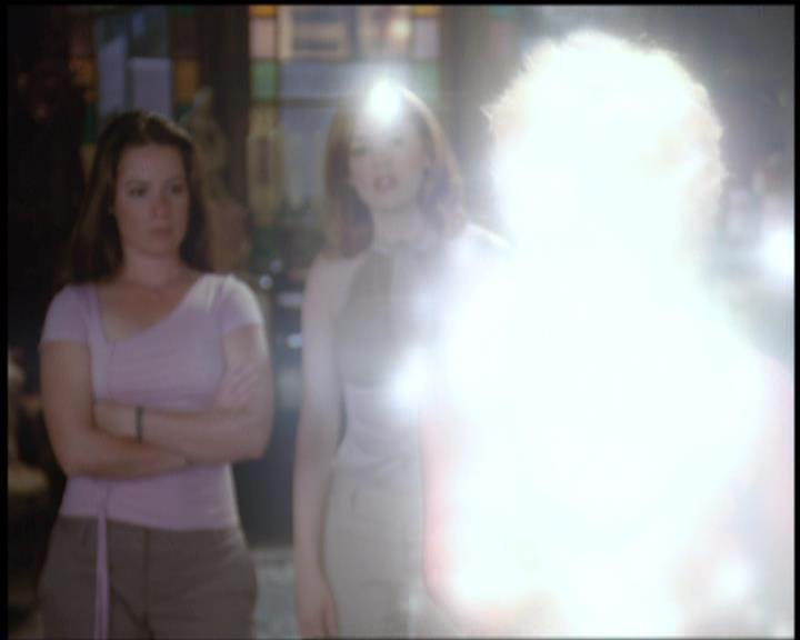 Charmed-Online-dot-net_5x21NecromancingTheStone1976.jpg