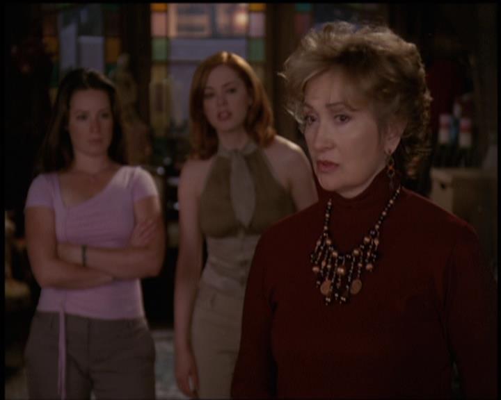 Charmed-Online-dot-net_5x21NecromancingTheStone1981.jpg