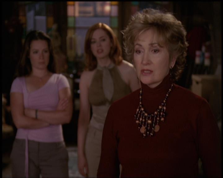 Charmed-Online-dot-net_5x21NecromancingTheStone1982.jpg