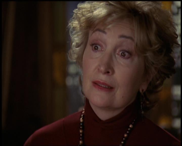 Charmed-Online-dot-net_5x21NecromancingTheStone2142.jpg