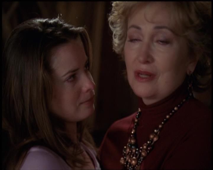 Charmed-Online-dot-net_5x21NecromancingTheStone2159.jpg