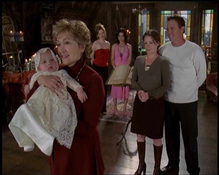 Charmed-Online-dot-net_5x21NecromancingTheStone2437.jpg