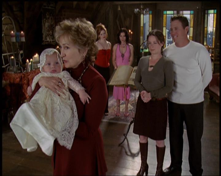 Charmed-Online-dot-net_5x21NecromancingTheStone2438.jpg