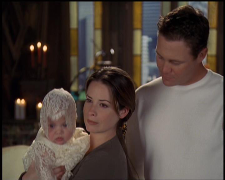 Charmed-Online-dot-net_5x21NecromancingTheStone2486.jpg