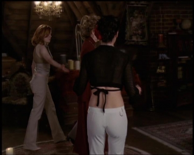 Charmed-Online-dot-net_5x21NecromancingTheStone1985.jpg