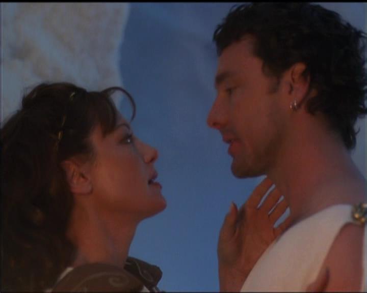 Charmed-Online-dot-net_5x22-5x23OhMyGoddess0250.jpg