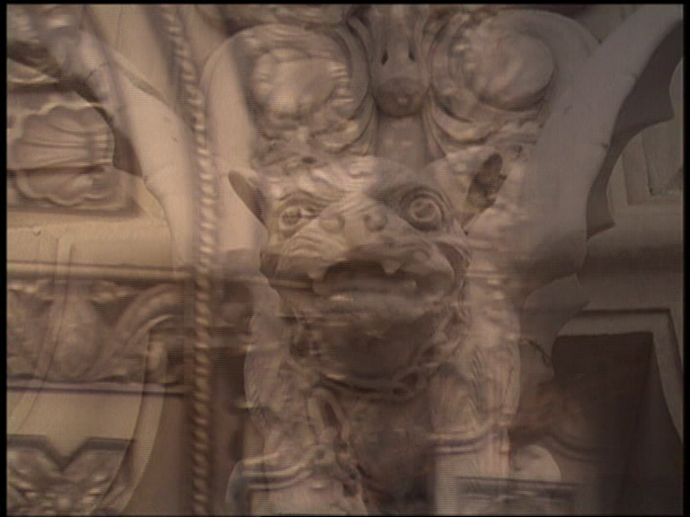 charmed-online_dot_net_OpeningCreditsS5-00008.png