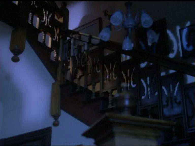 charmed-online_dot_net_OpeningCreditsS5-00009.png