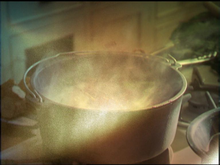 charmed-online_dot_net_OpeningCreditsS5-00031.png