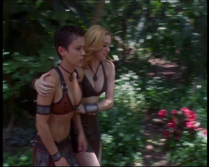Charmed-Online_dot_net-601ValhalleyoftheDolls2252.jpg
