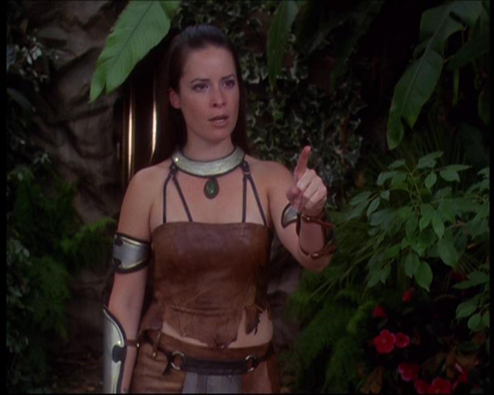 Charmed-Online_dot_net-601ValhalleyoftheDolls2262.jpg