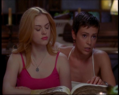 Charmed-Online_dot_net-601ValhalleyoftheDolls1789.jpg