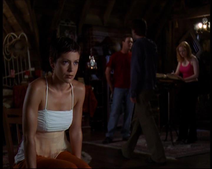 Charmed-Online_dot_net-602Valhalleyofthedolls-part20445.jpg