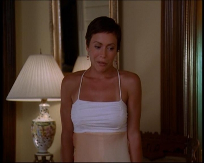 Charmed-Online_dot_net-602Valhalleyofthedolls-part20877.jpg