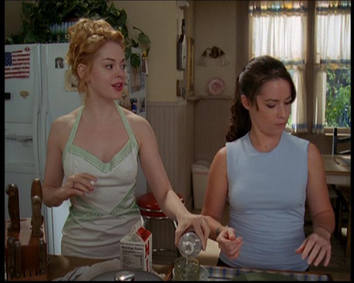 Charmed-Online_dot_net-603ForgetMe---Not0190.jpg