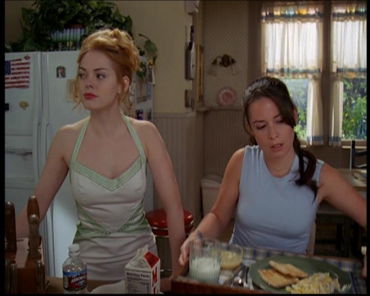 Charmed-Online_dot_net-603ForgetMe---Not0250.jpg