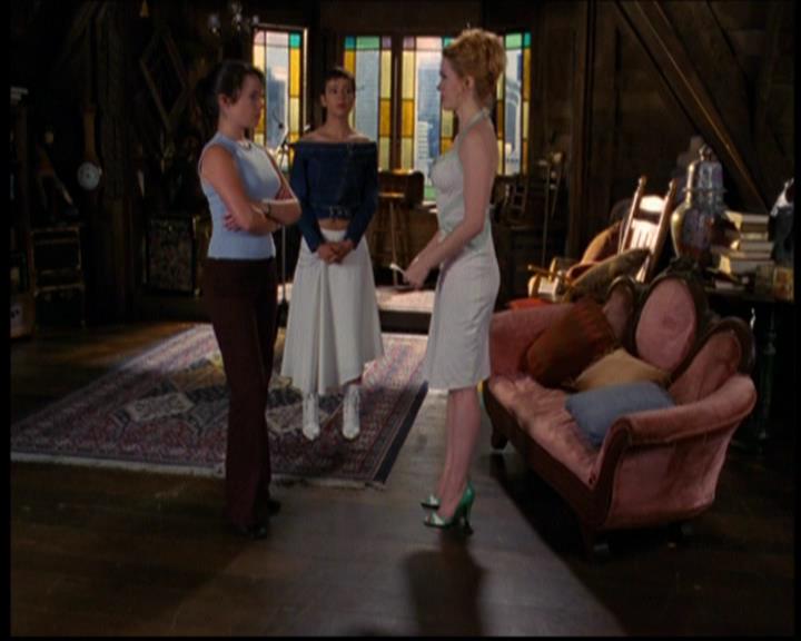 Charmed-Online_dot_net-603ForgetMe---Not0861.jpg