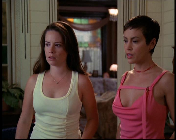 Charmed-Online_dot_net-603ForgetMe---Not1172.jpg