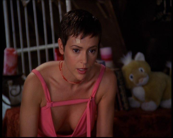 Charmed-Online_dot_net-603ForgetMe---Not1844.jpg