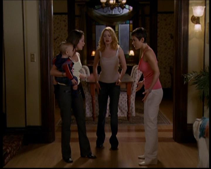 Charmed-Online_dot_net-603ForgetMe---Not2033.jpg