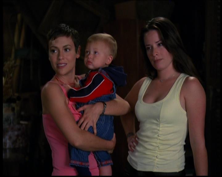 Charmed-Online_dot_net-603ForgetMe---Not2308.jpg