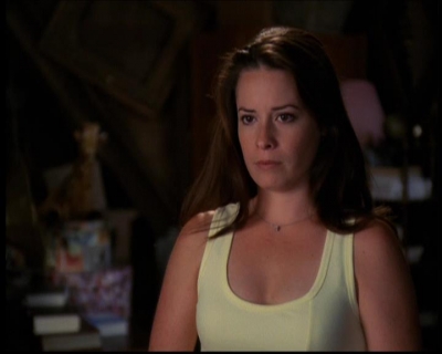 Charmed-Online_dot_net-603ForgetMe---Not1810.jpg