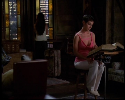 Charmed-Online_dot_net-603ForgetMe---Not2084.jpg