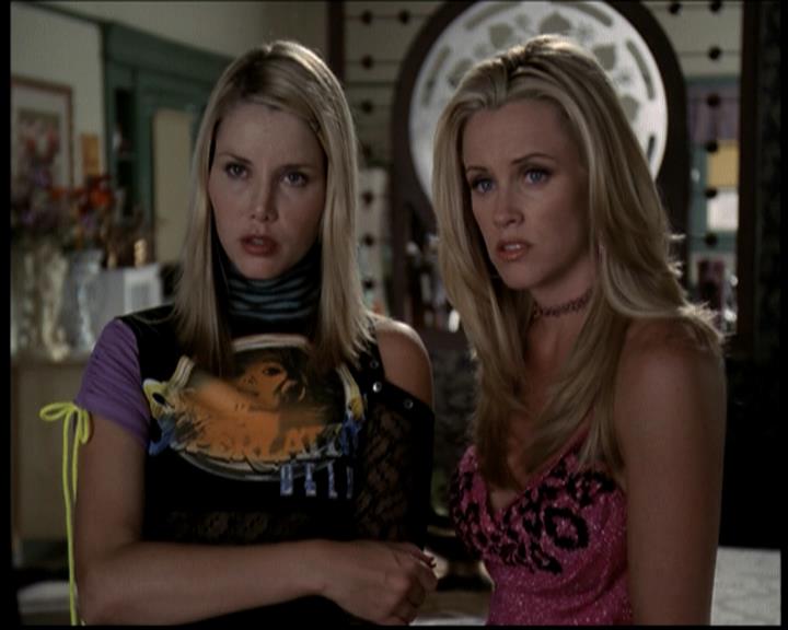 Charmed-Online_dot_net-604ThePowerofThreeBlondes0539.jpg