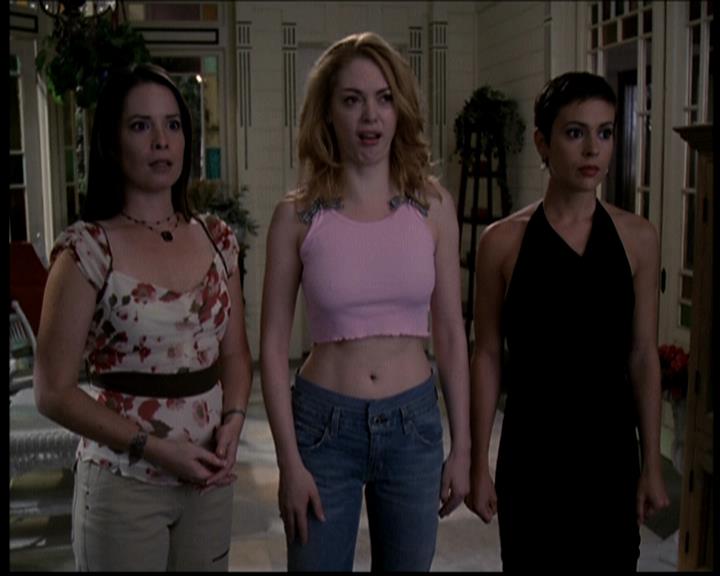 Charmed-Online_dot_net-604ThePowerofThreeBlondes1893.jpg