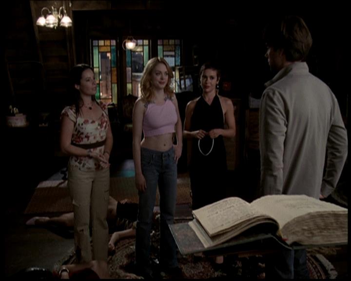Charmed-Online_dot_net-604ThePowerofThreeBlondes2105.jpg
