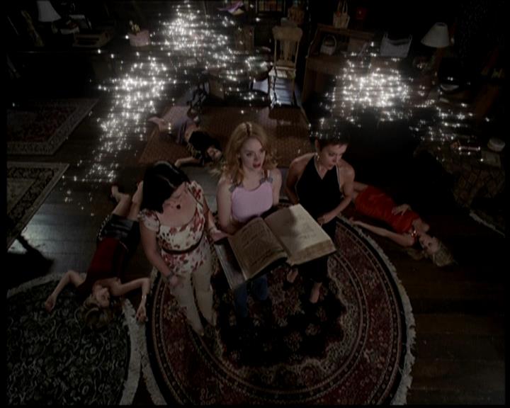 Charmed-Online_dot_net-604ThePowerofThreeBlondes2125.jpg