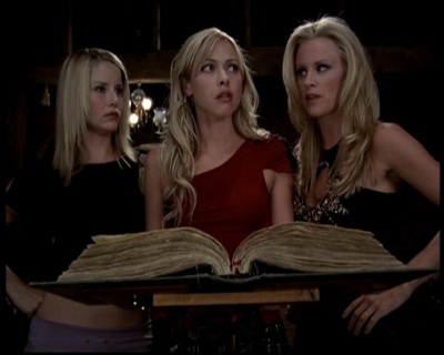 Charmed-Online_dot_net-604ThePowerofThreeBlondes1487.jpg