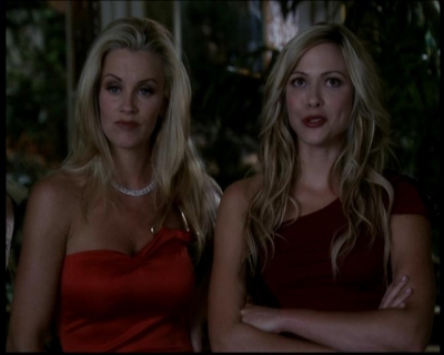 Charmed-Online_dot_net-604ThePowerofThreeBlondes1902.jpg