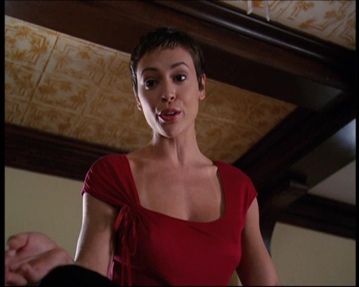 Charmed-Online-dot-net_605LovesAWitch0234.jpg Charmed-Online-dot-net_605LovesAWitch0234.jpg