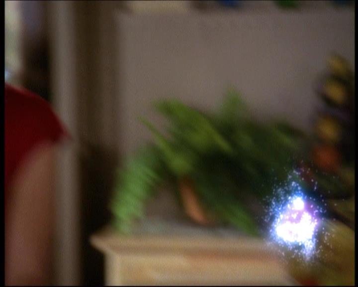 Charmed-Online-dot-net_605LovesAWitch0357.jpg Charmed-Online-dot-net_605LovesAWitch0357.jpg