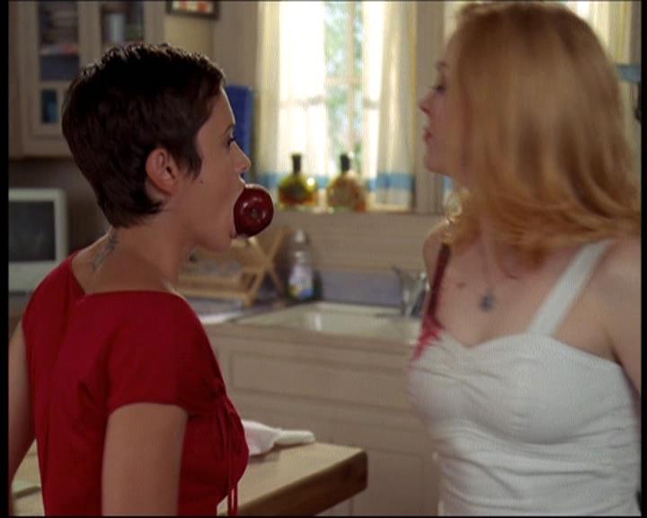 Charmed-Online-dot-net_605LovesAWitch0360.jpg