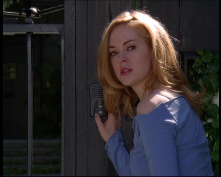 Charmed-Online-dot-net_605LovesAWitch0473.jpg Charmed-Online-dot-net_605LovesAWitch0473.jpg