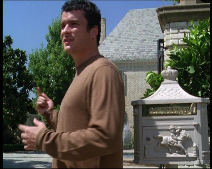 Charmed-Online-dot-net_605LovesAWitch0478.jpg Charmed-Online-dot-net_605LovesAWitch0478.jpg