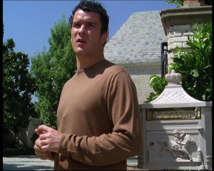 Charmed-Online-dot-net_605LovesAWitch0479.jpg Charmed-Online-dot-net_605LovesAWitch0479.jpg