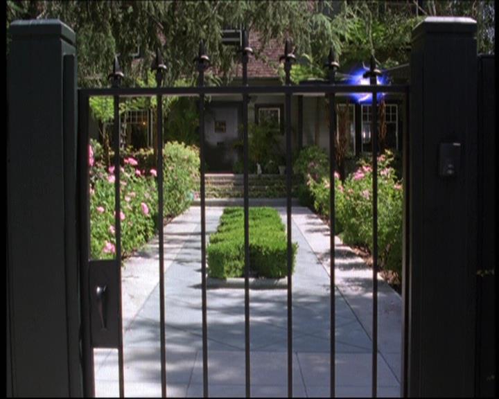 Charmed-Online-dot-net_605LovesAWitch0523.jpg Charmed-Online-dot-net_605LovesAWitch0523.jpg