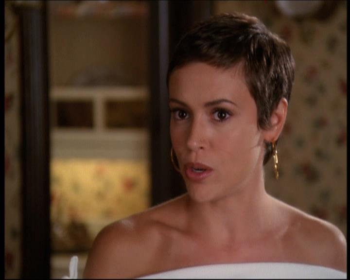 Charmed-Online-dot-net_605LovesAWitch0714.jpg Charmed-Online-dot-net_605LovesAWitch0714.jpg