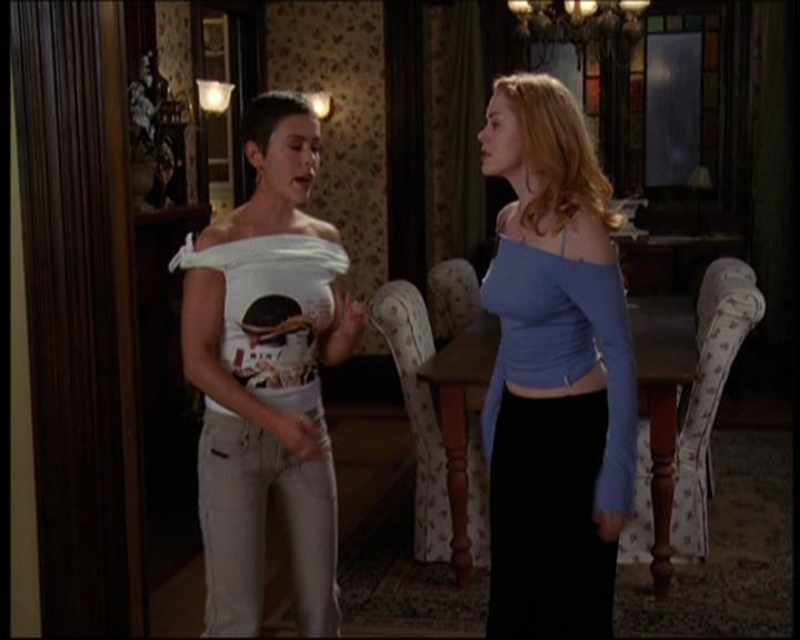 Charmed-Online-dot-net_605LovesAWitch1049.jpg