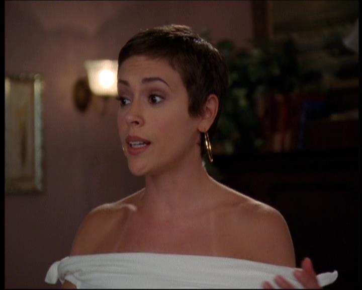Charmed-Online-dot-net_605LovesAWitch1095.jpg
