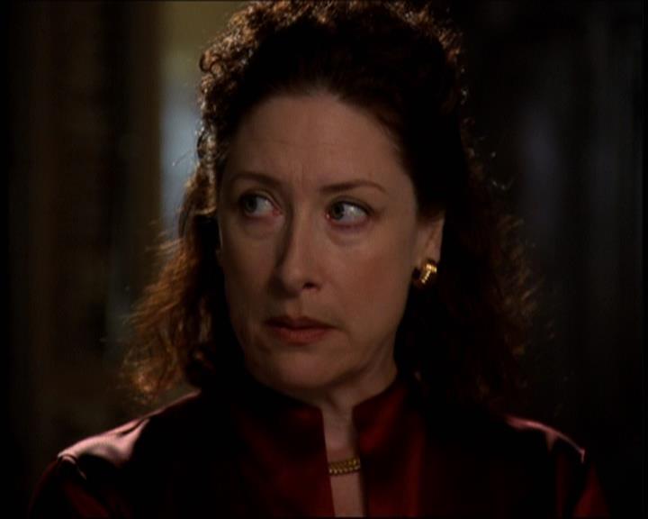 Charmed-Online-dot-net_605LovesAWitch1377.jpg